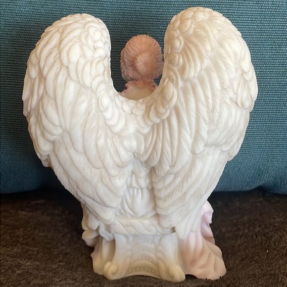 EUC~Seraphim Girl Angel Figurine Classics Harmony, Heart Seeker - Picture 4 of 7